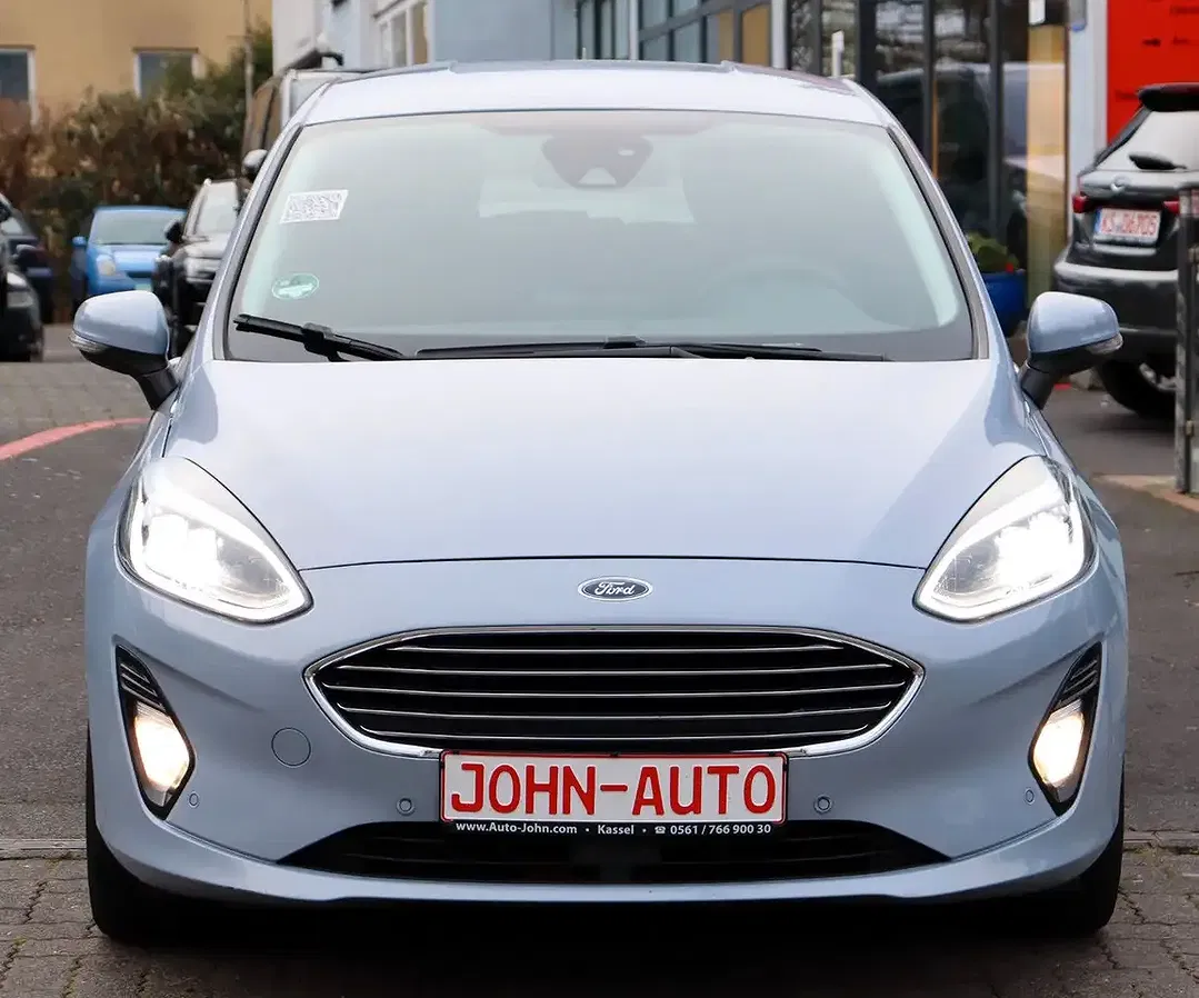 Ford Fiesta - Thumbnail 3