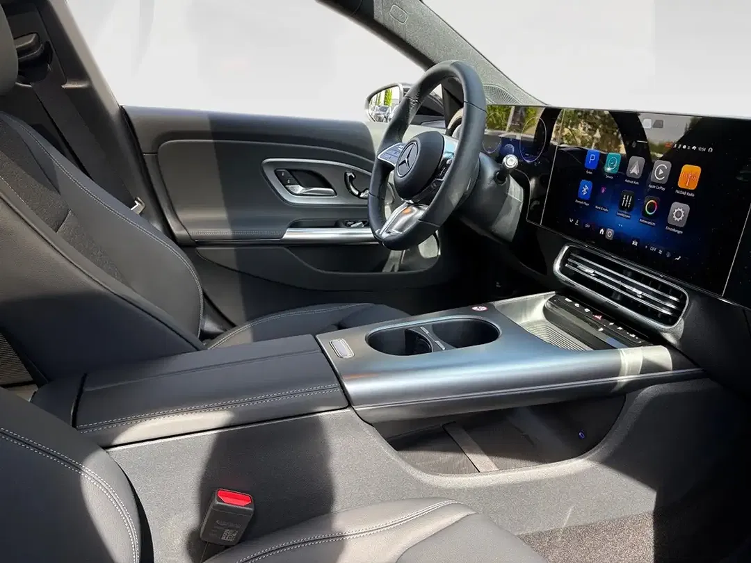 Mercedes-Benz CLA 200 - Thumbnail 9