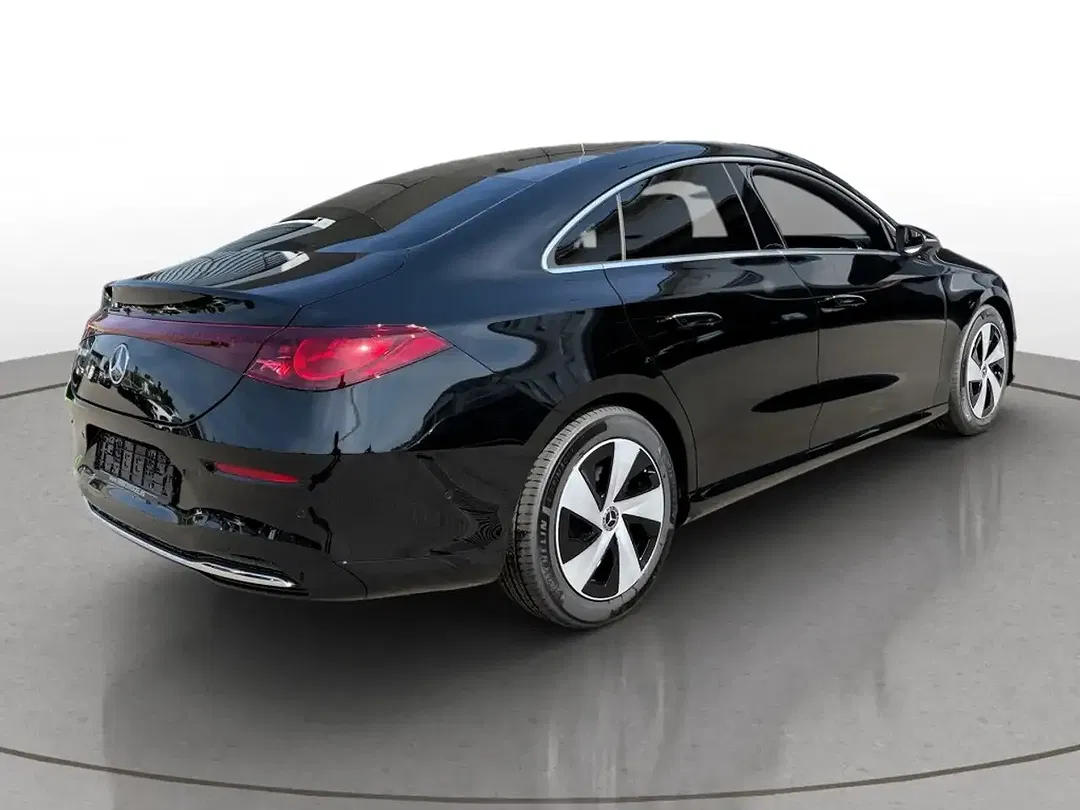 Mercedes-Benz CLA 200 - Thumbnail 4