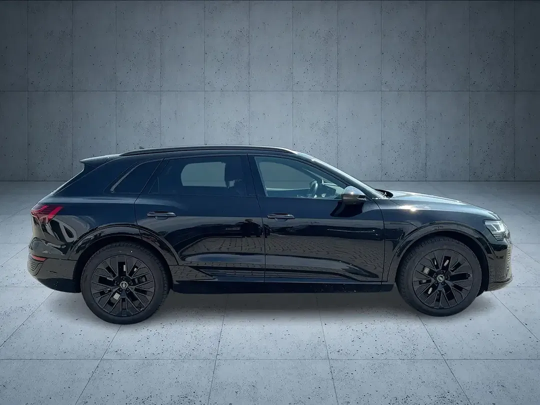 Audi Q8 e-tron - Thumbnail 6