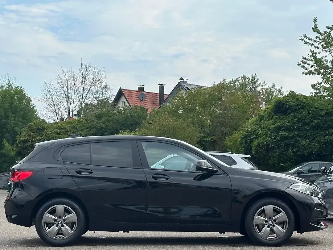 BMW 118 - Thumbnail 3