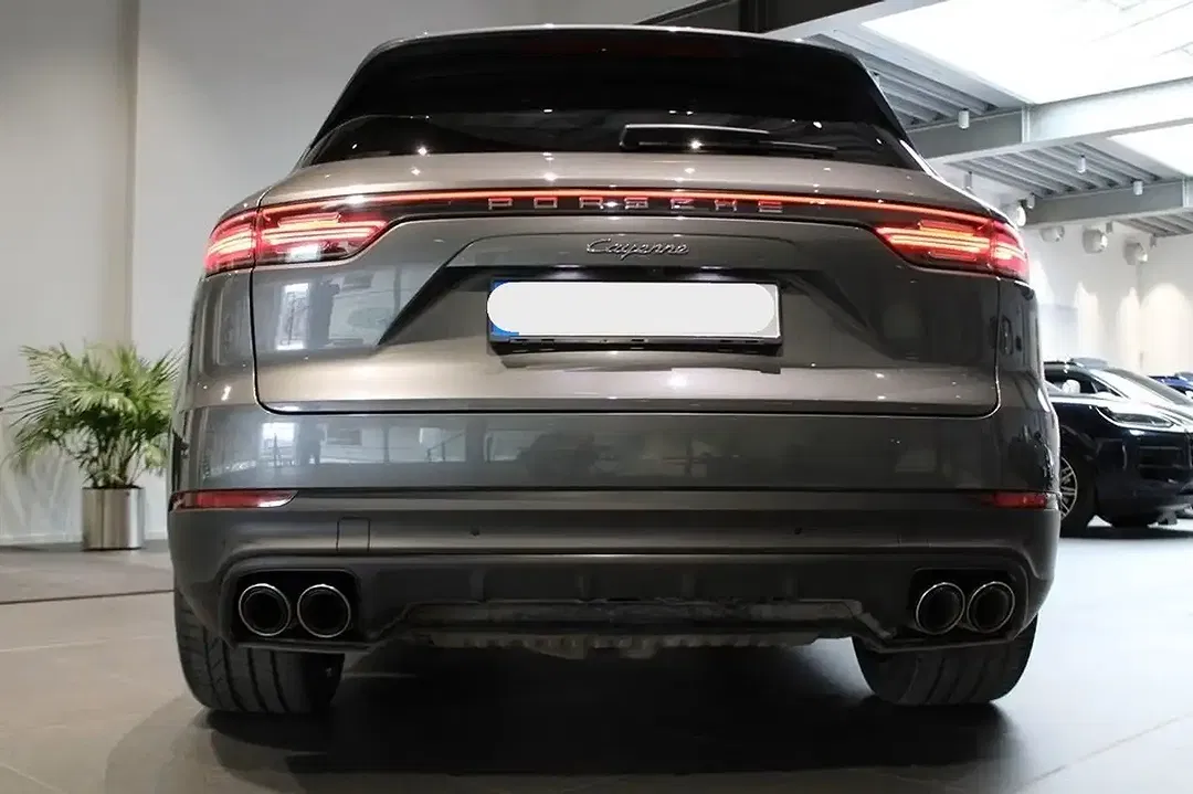 Porsche Cayenne - Thumbnail 7