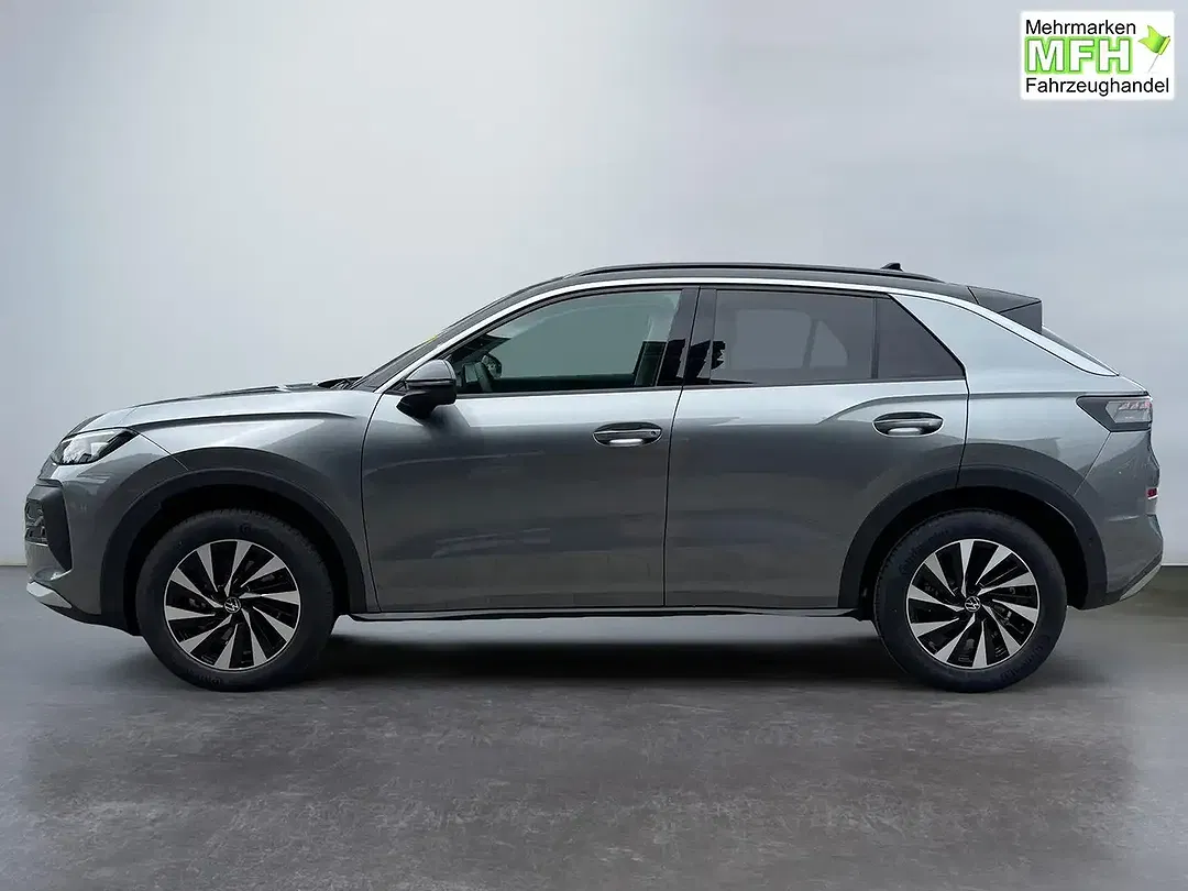 Volkswagen T-Roc - Thumbnail 6