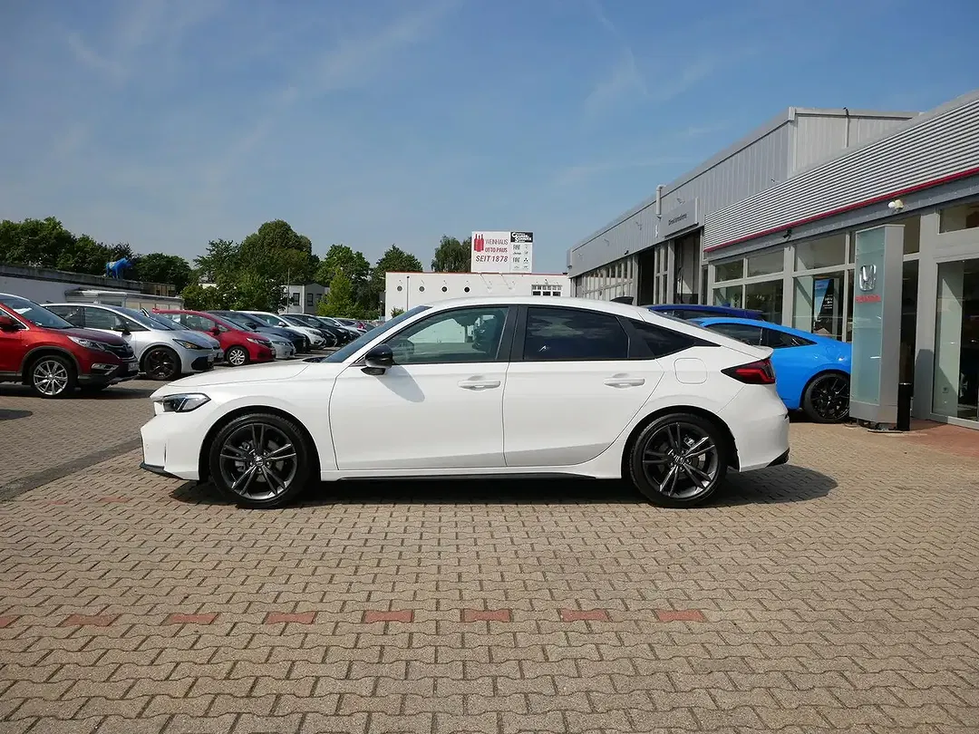 Honda Civic - Thumbnail 10