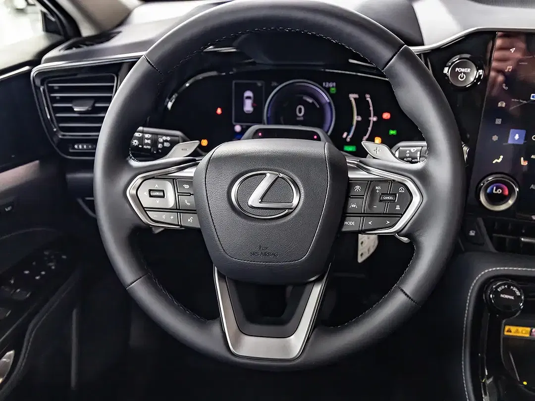 Lexus NX 450h+ - Thumbnail 12