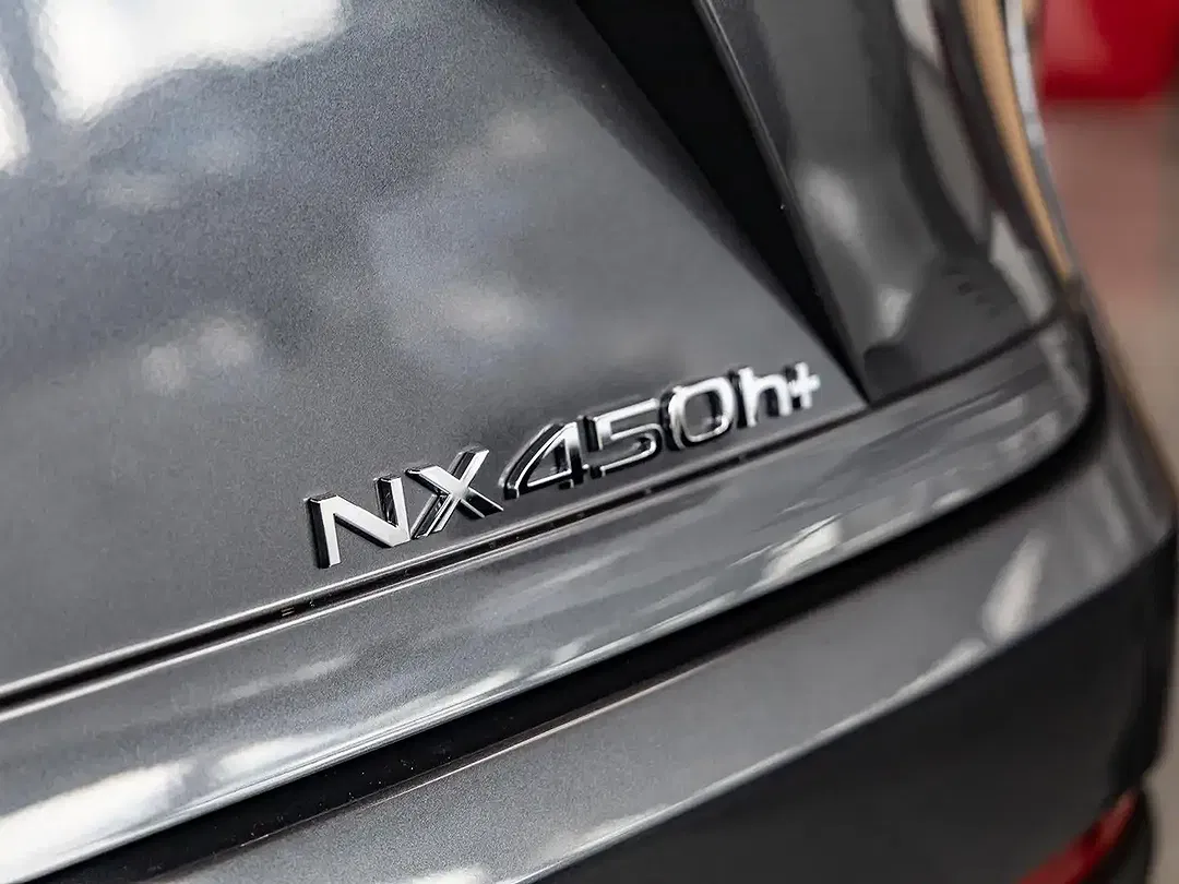 Lexus NX 450h+ - Thumbnail 14