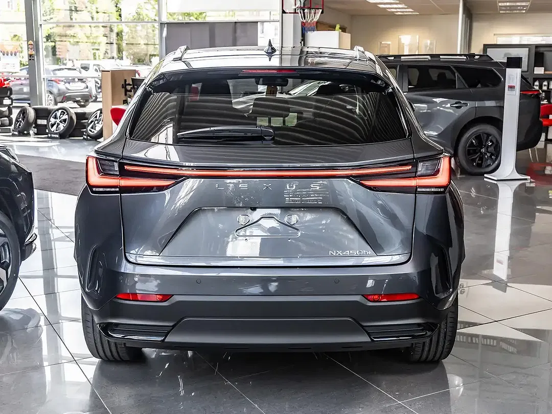 Lexus NX 450h+ - Thumbnail 5