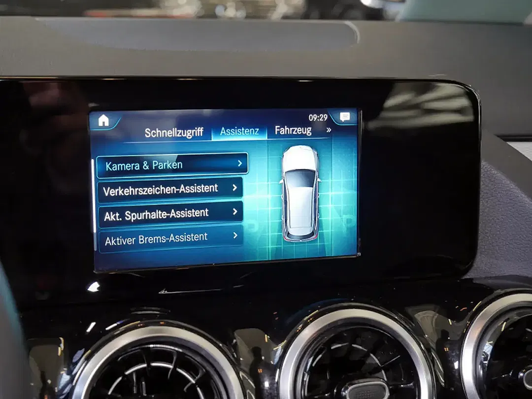 Mercedes-Benz B 250 - Thumbnail 14