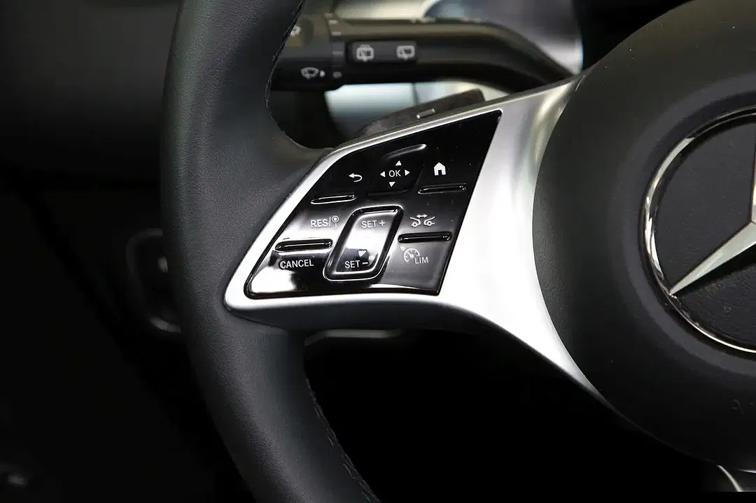Mercedes-Benz EQB 250 - Thumbnail 16