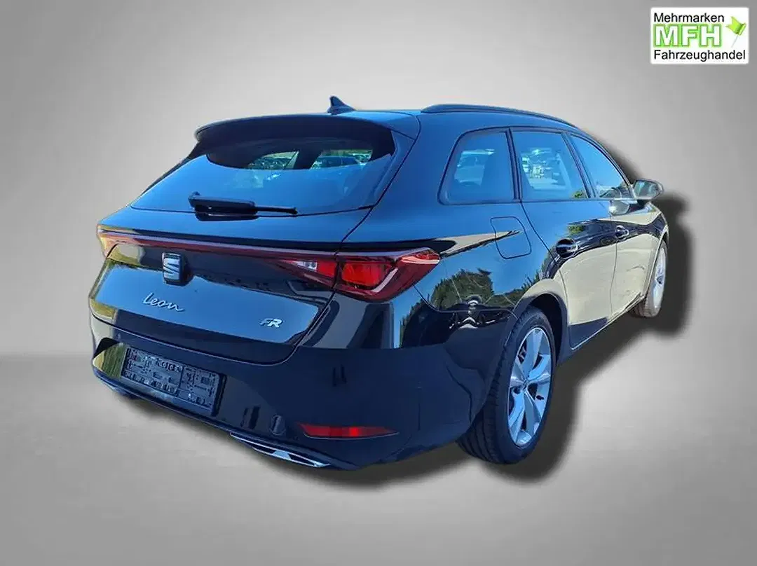 SEAT Leon - Thumbnail 3