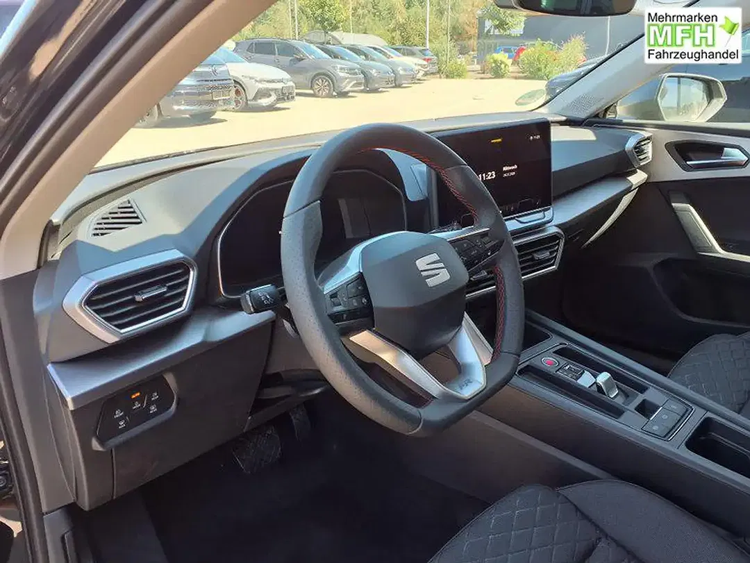 SEAT Leon - Thumbnail 6