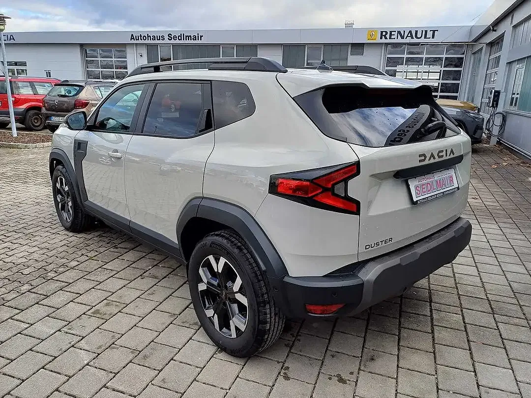 Dacia Duster - Thumbnail 4