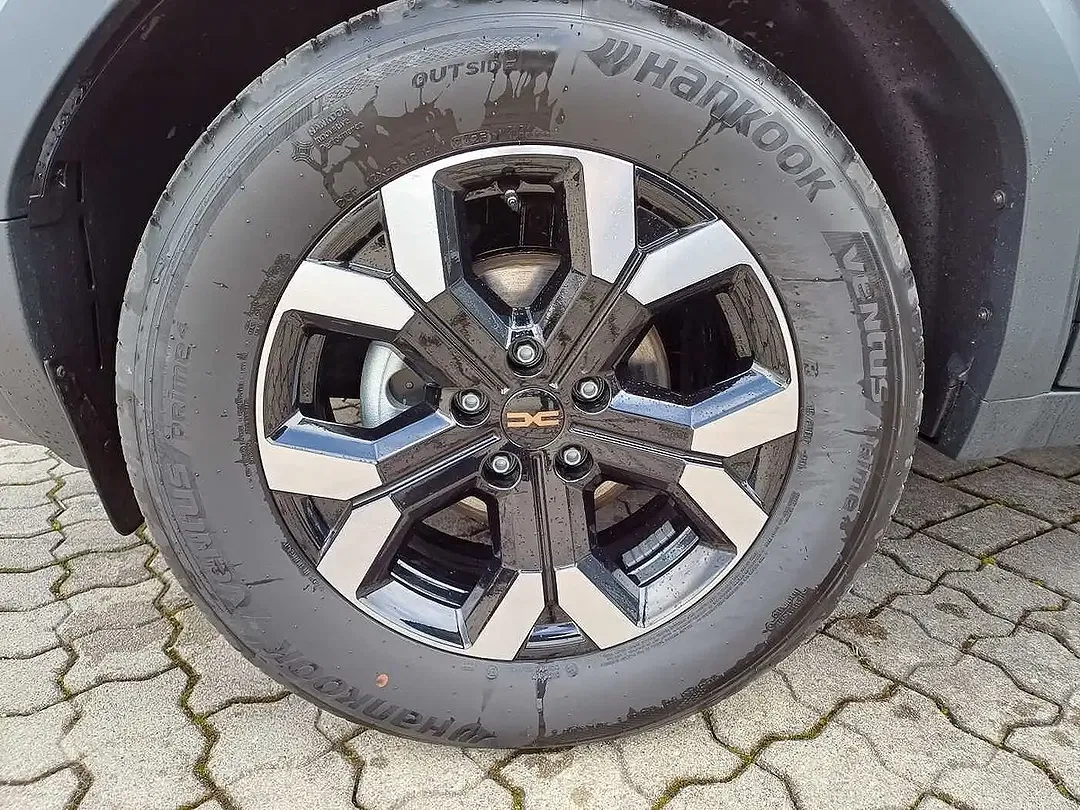 Dacia Duster - Thumbnail 5