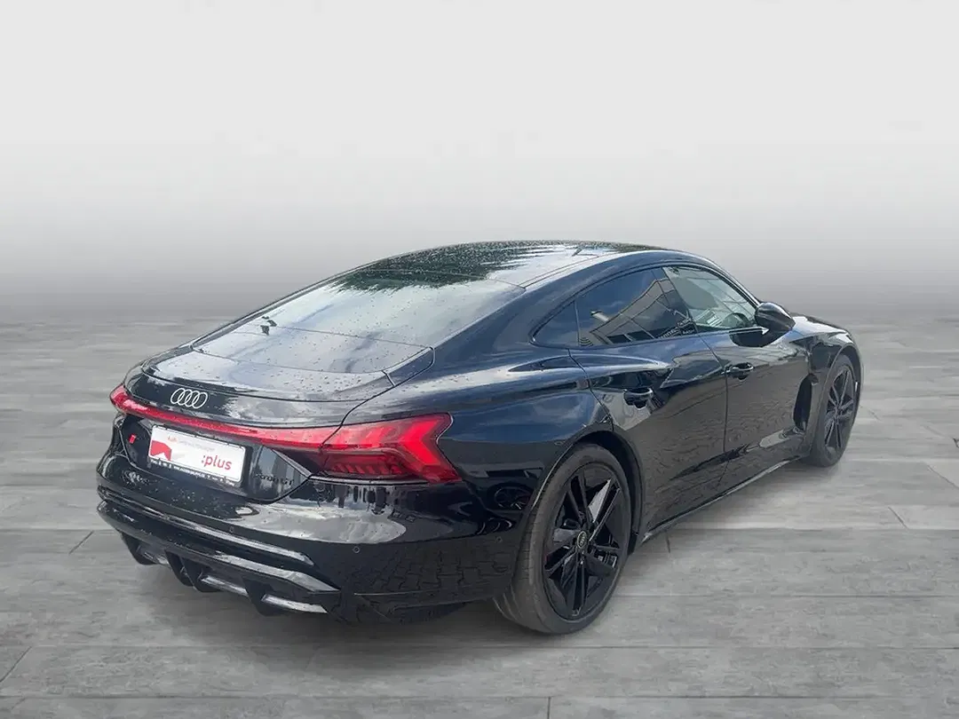 Audi e-tron GT - Thumbnail 5