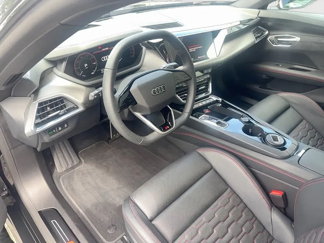 Audi e-tron GT - Thumbnail 8