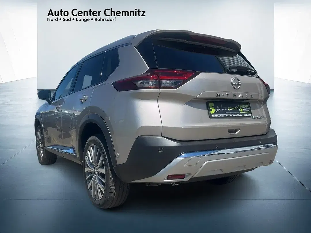 Nissan X-Trail - Thumbnail 2