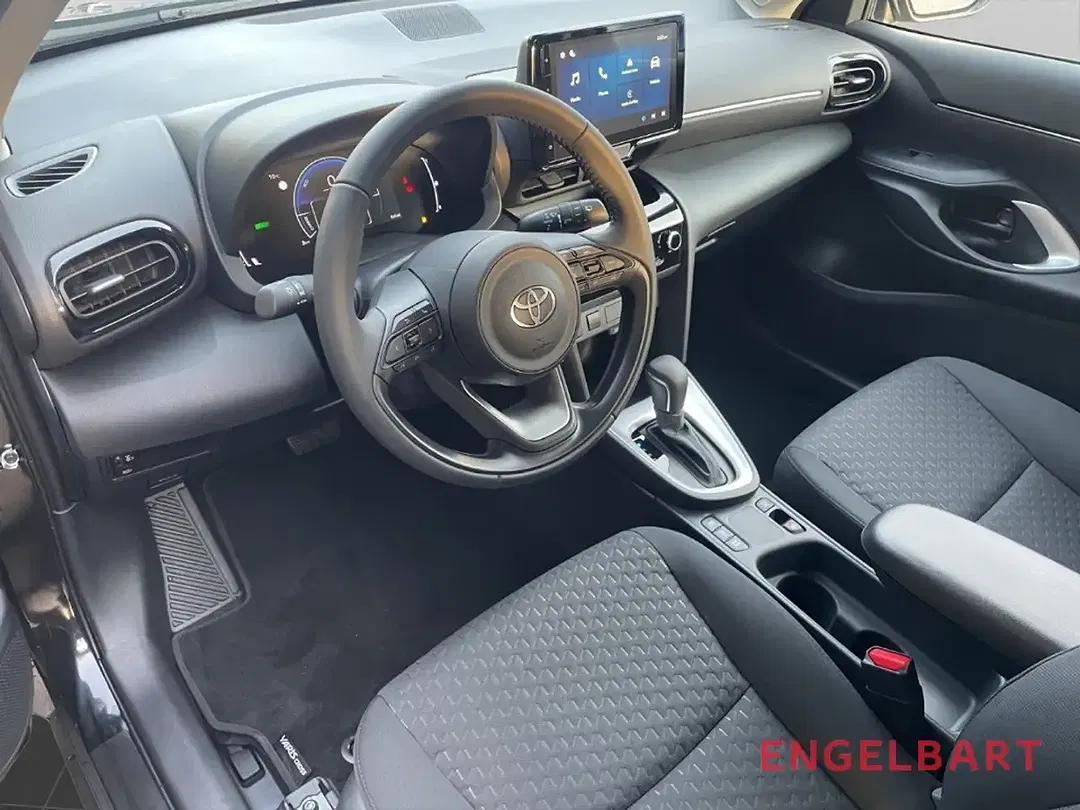 Toyota Yaris Cross - Thumbnail 7