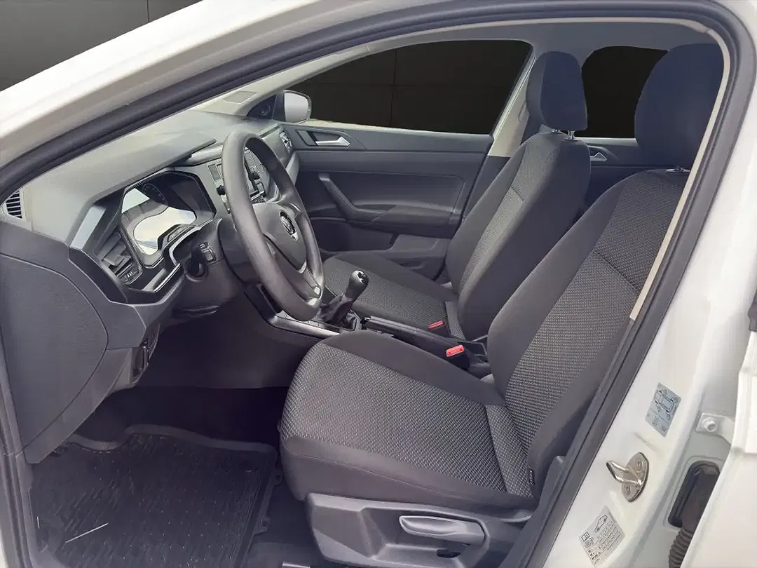 Volkswagen Polo - Thumbnail 9