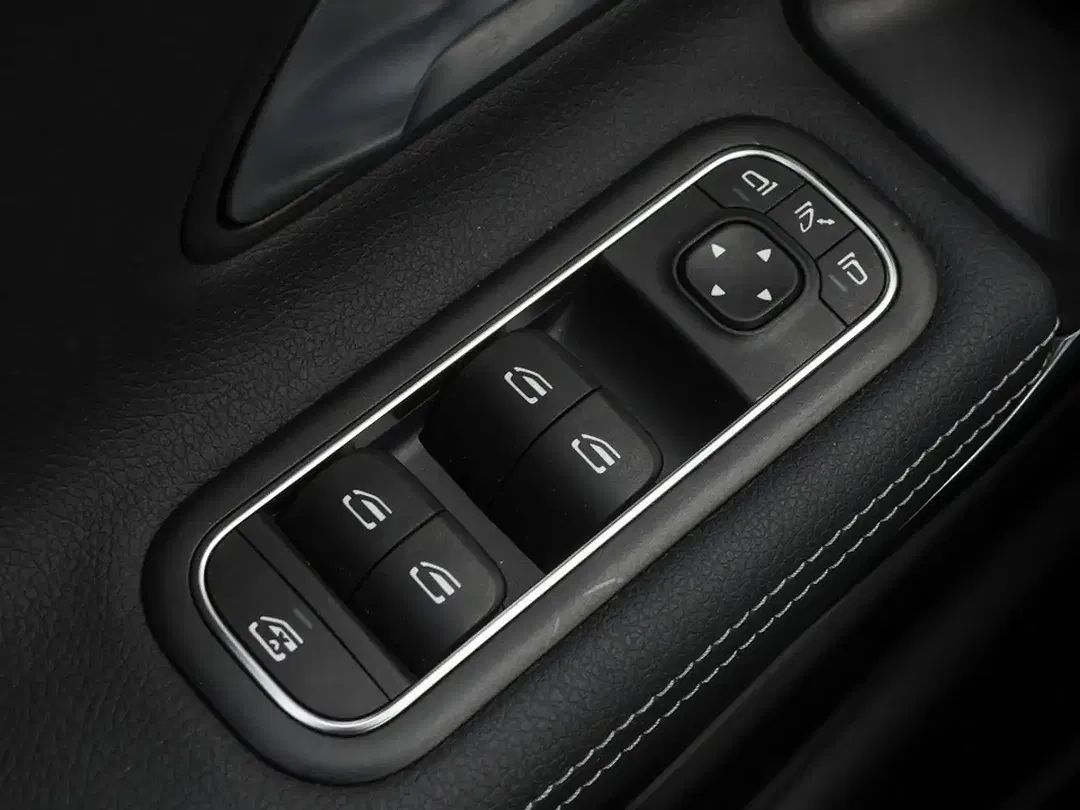 Mercedes-Benz A 250 - Thumbnail 11
