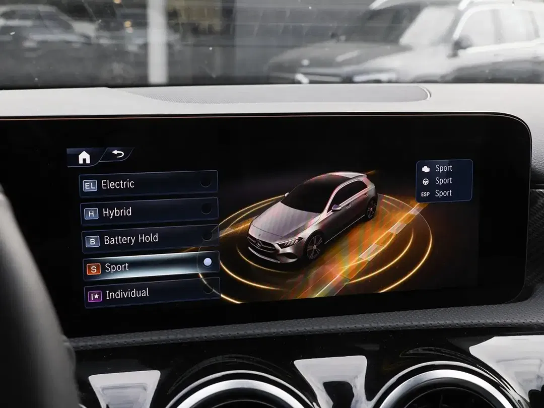 Mercedes-Benz A 250 - Thumbnail 15