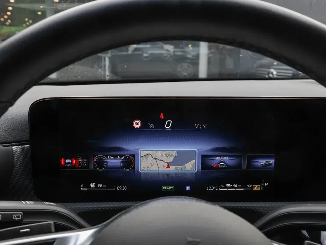 Mercedes-Benz A 250 - Thumbnail 16