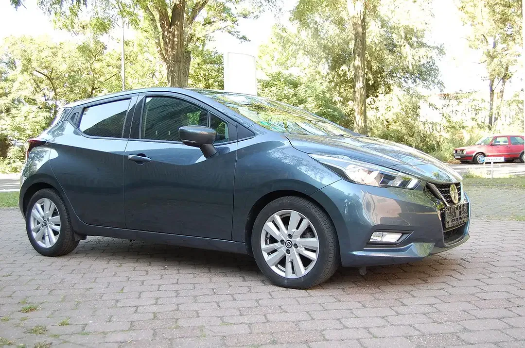 Nissan Micra - Thumbnail 3