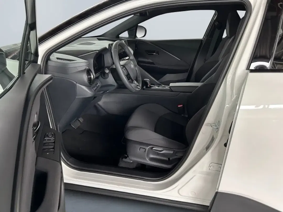 Toyota C-HR - Thumbnail 6