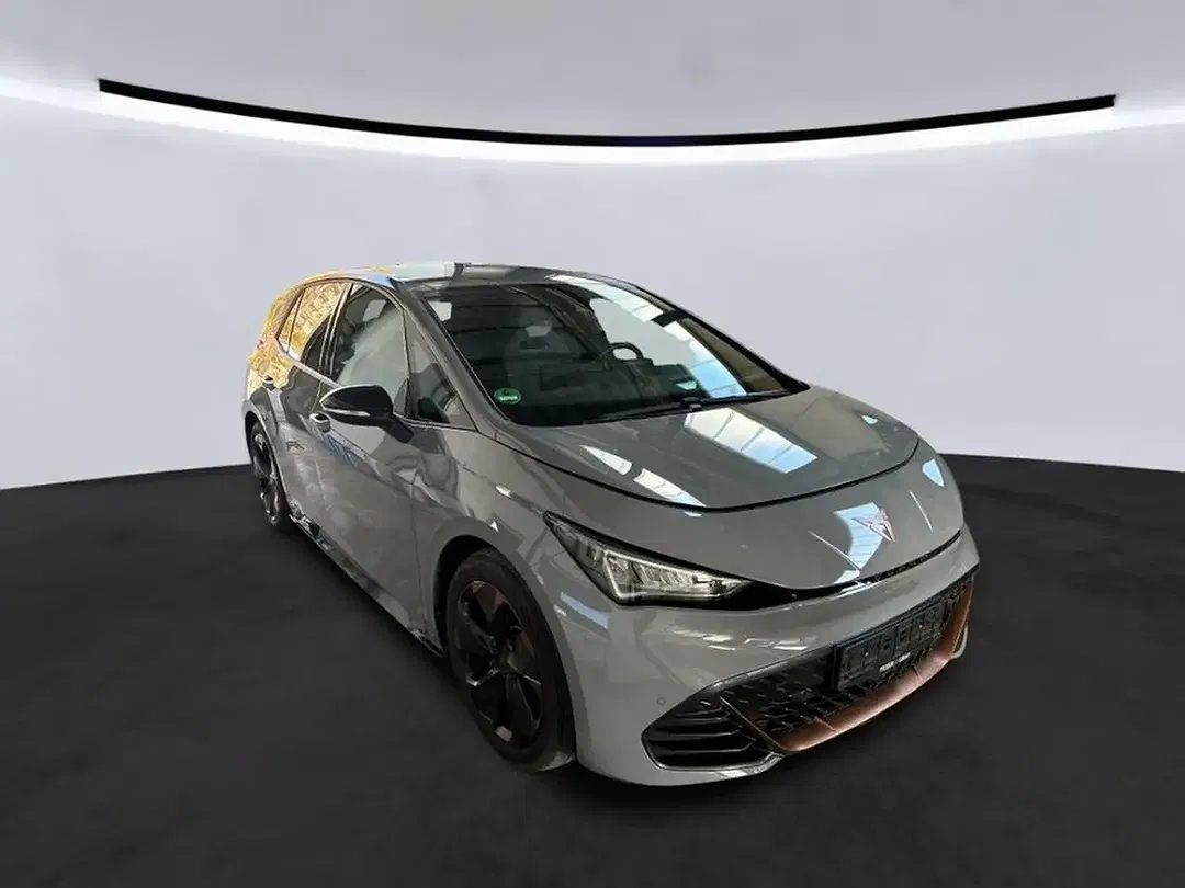 CUPRA Born - Thumbnail 2