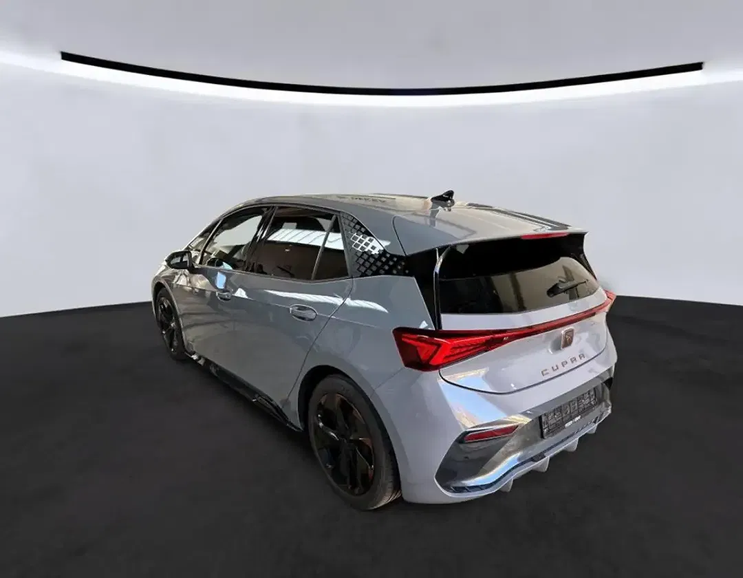 CUPRA Born - Thumbnail 3