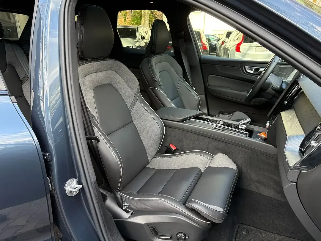 Volvo XC60 - Thumbnail 13
