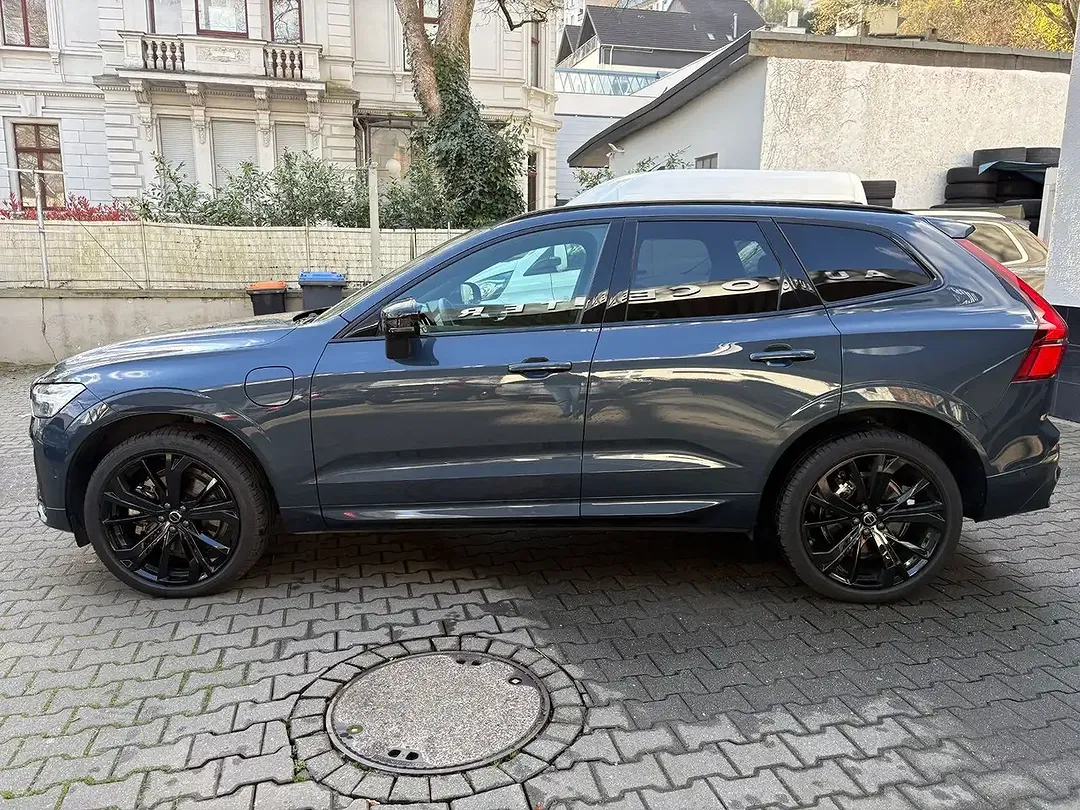 Volvo XC60 - Thumbnail 4