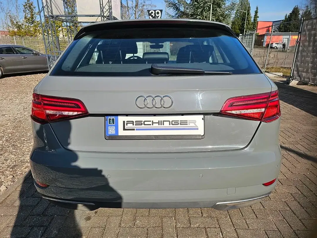Audi A3 - Thumbnail 3