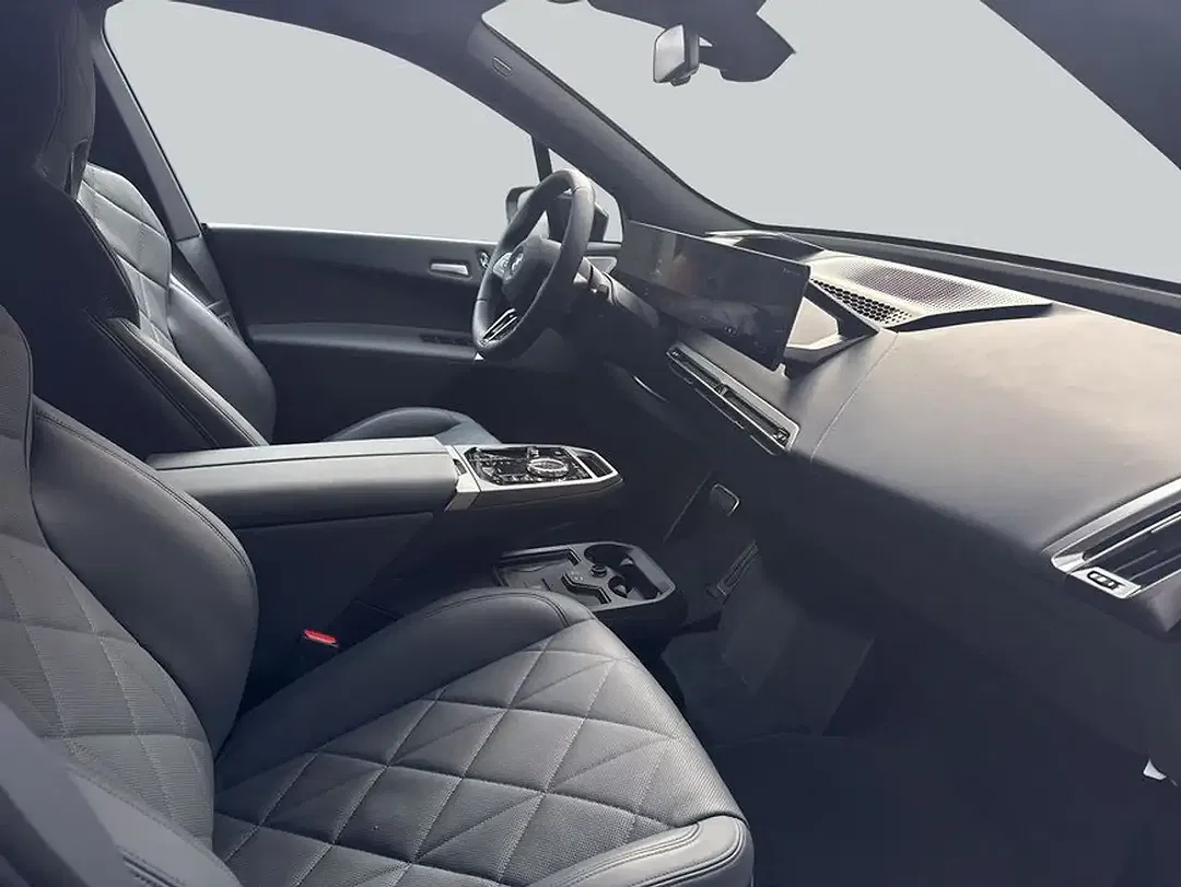 BMW iX - Thumbnail 12