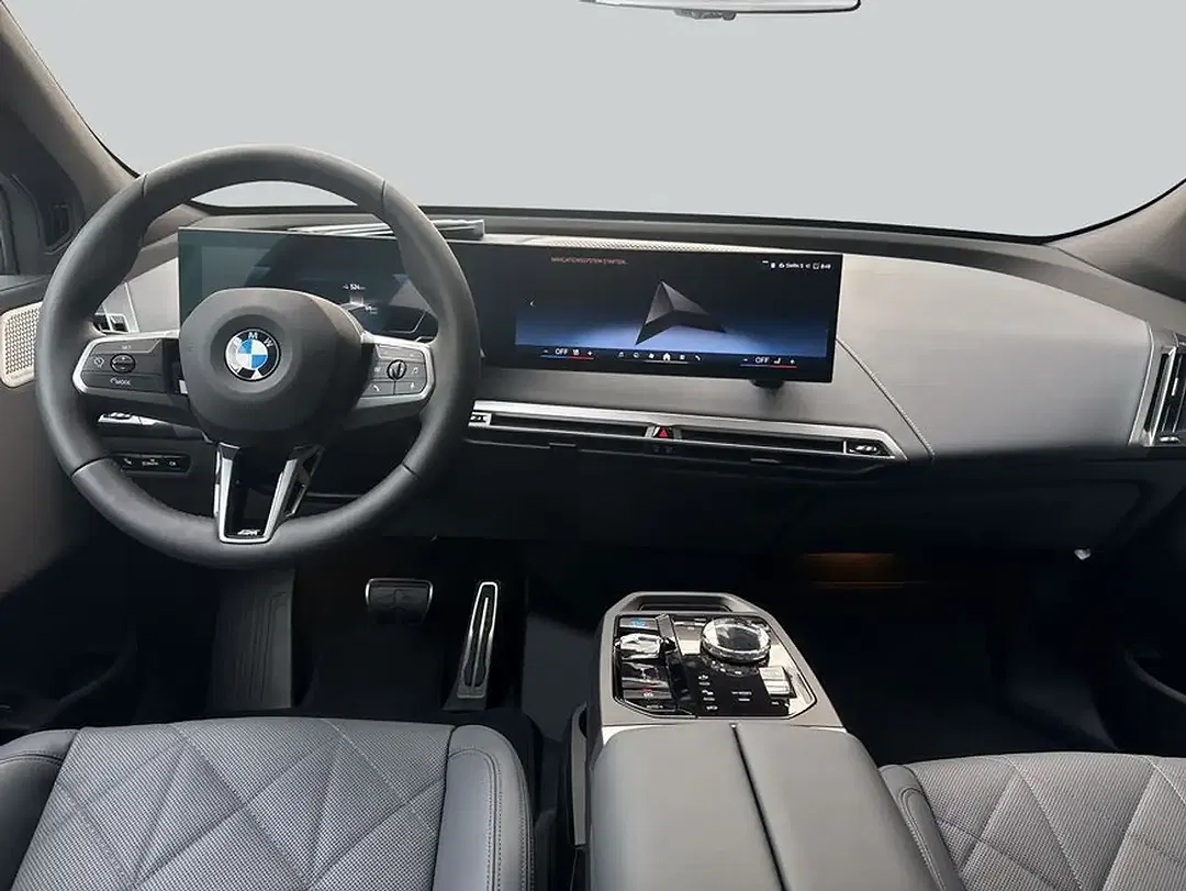 BMW iX - Thumbnail 13