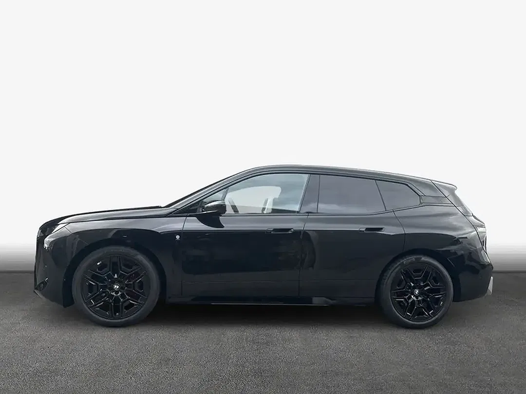 BMW iX - Thumbnail 4