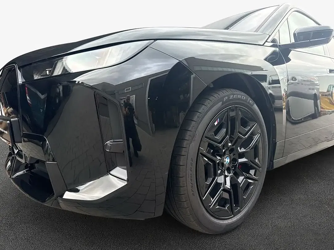 BMW iX - Thumbnail 6