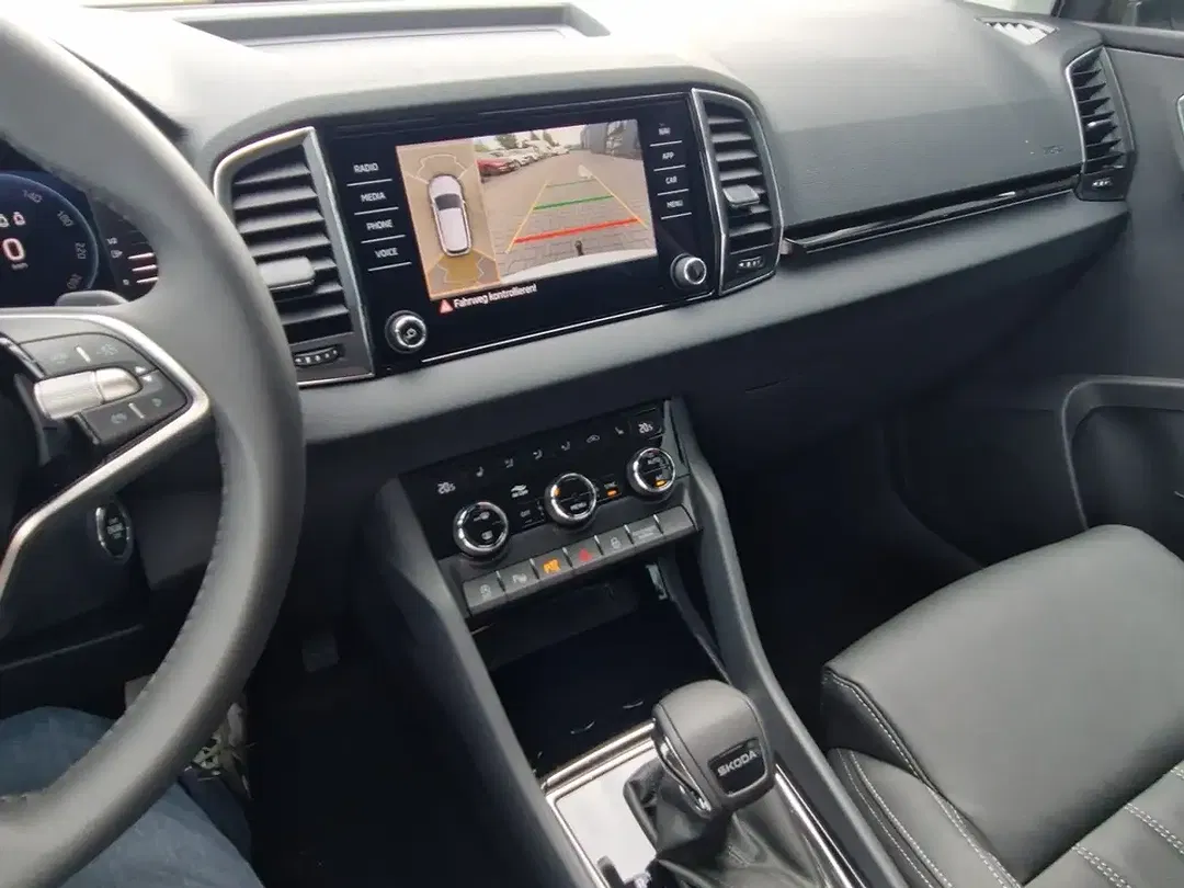Skoda Karoq - Thumbnail 11