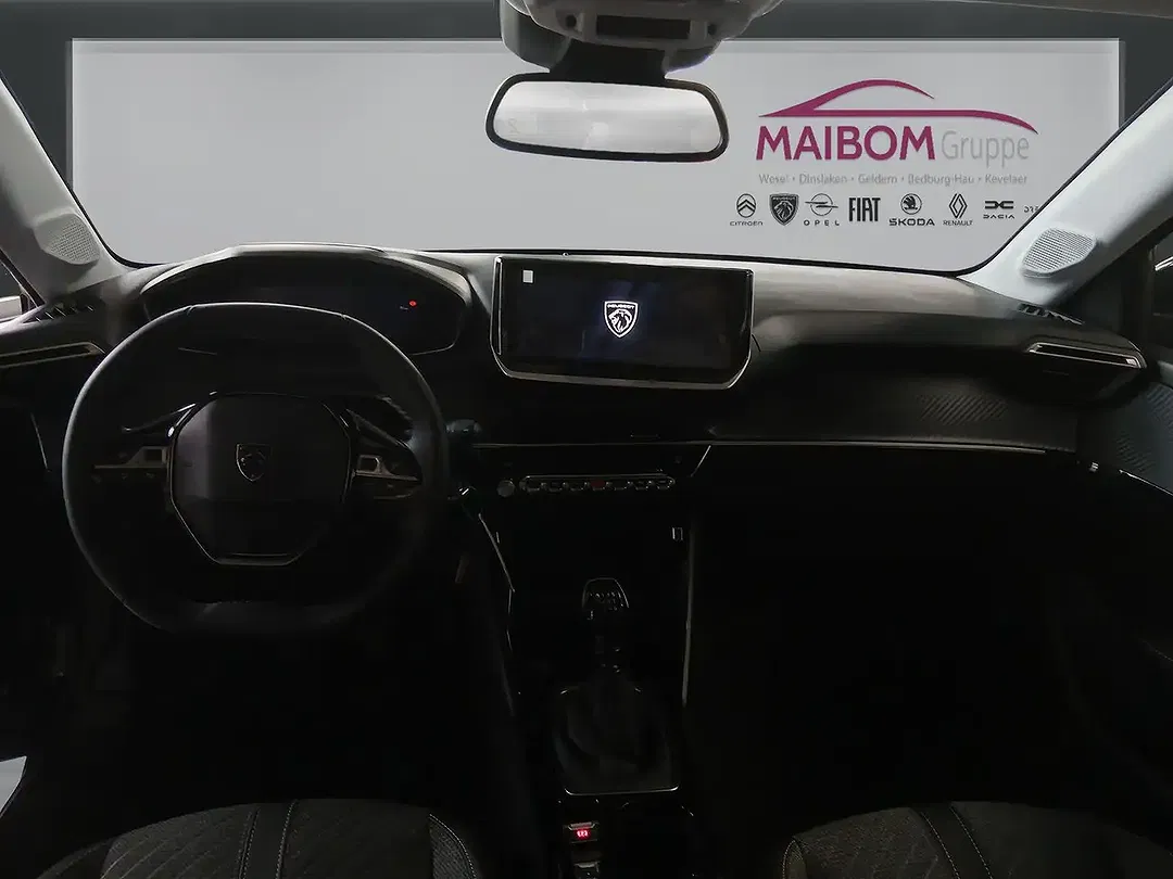 Peugeot 208 - Thumbnail 14