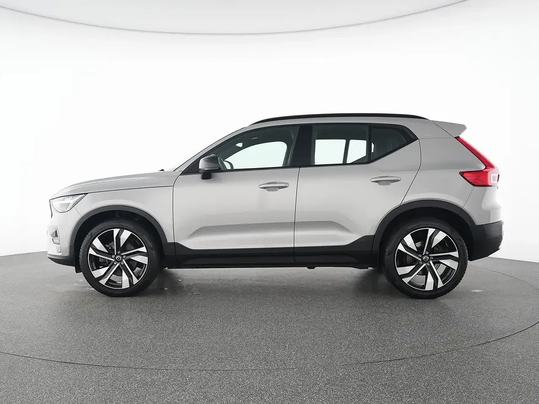 Volvo XC40 - Thumbnail 10