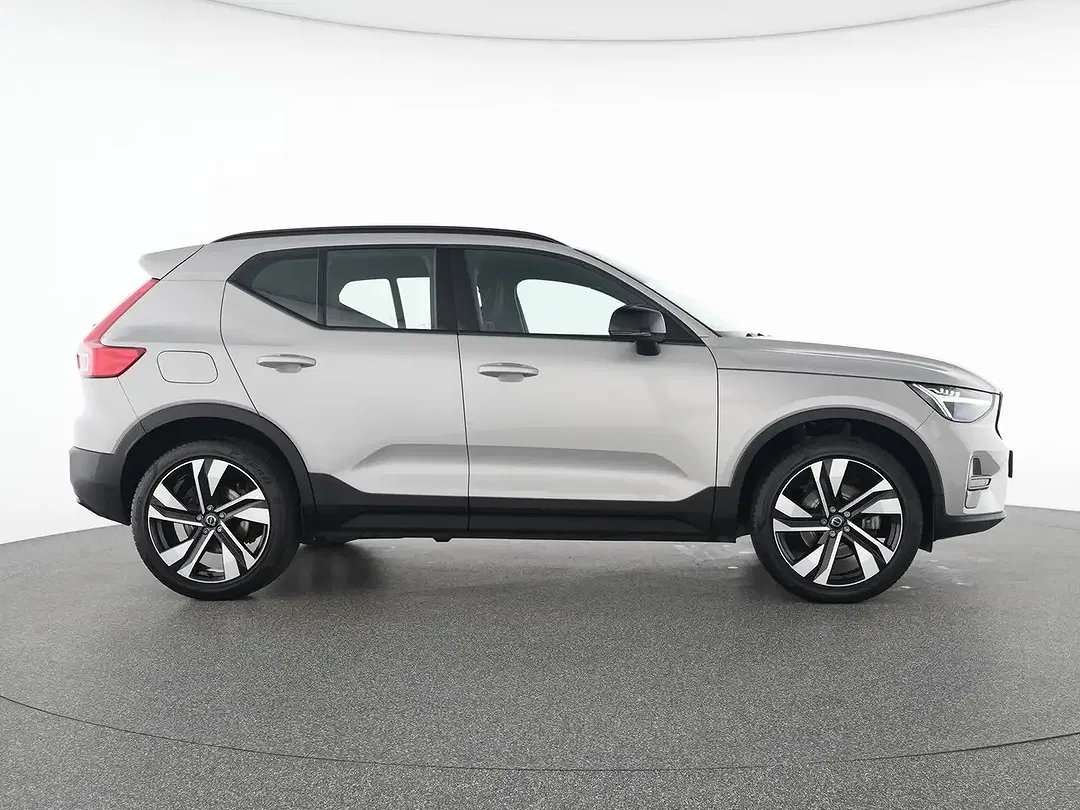 Volvo XC40 - Thumbnail 11