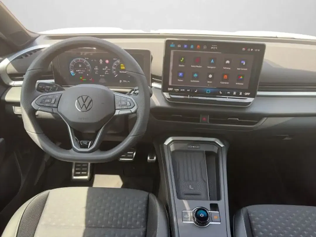 Volkswagen T-Roc - Thumbnail 3