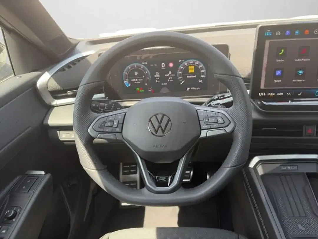 Volkswagen T-Roc - Thumbnail 9