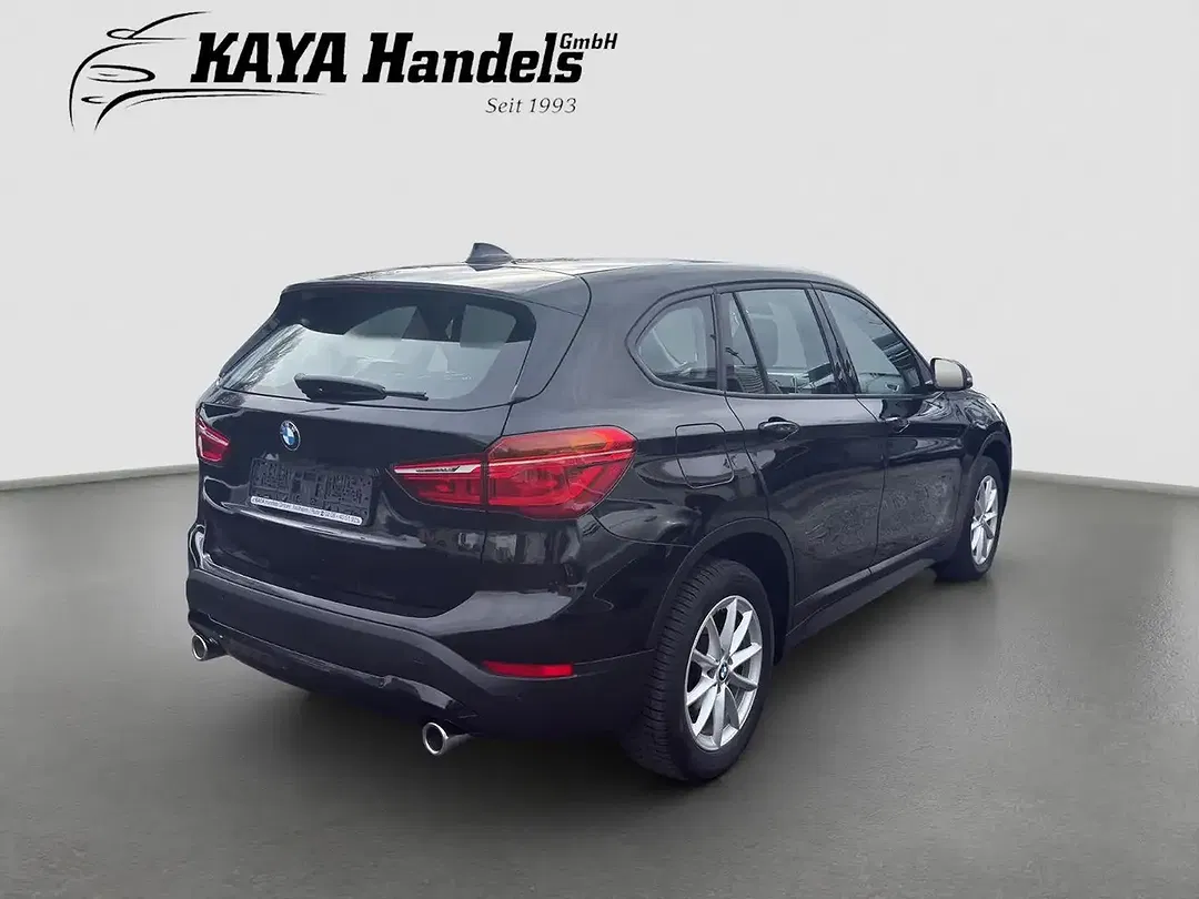 BMW X1 - Thumbnail 4