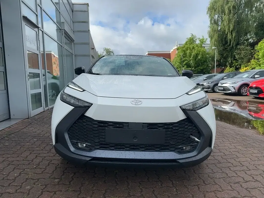 Toyota C-HR - Thumbnail 6
