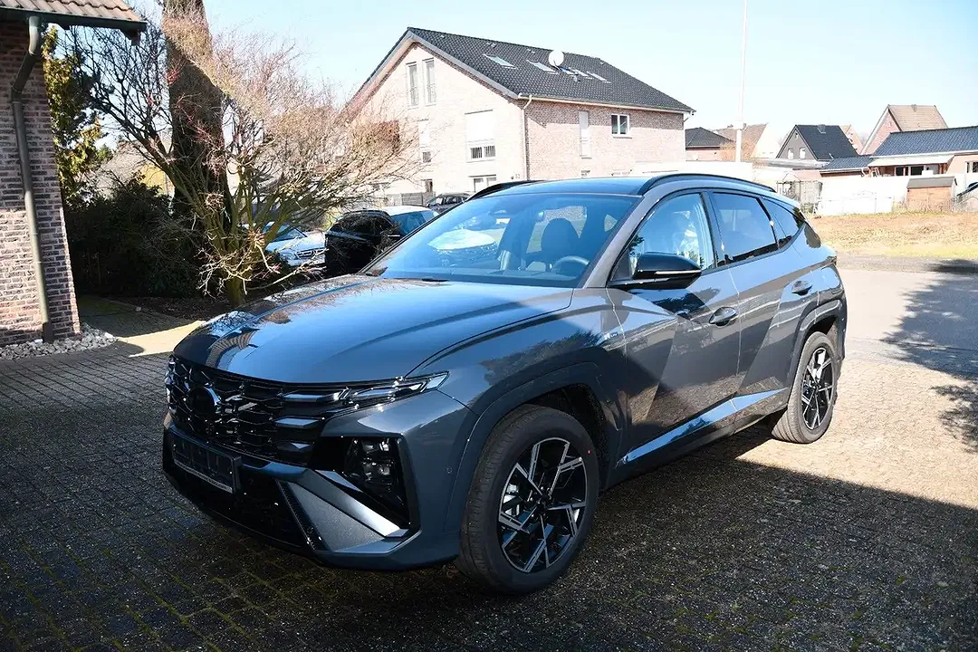 Hyundai TUCSON - Thumbnail 2