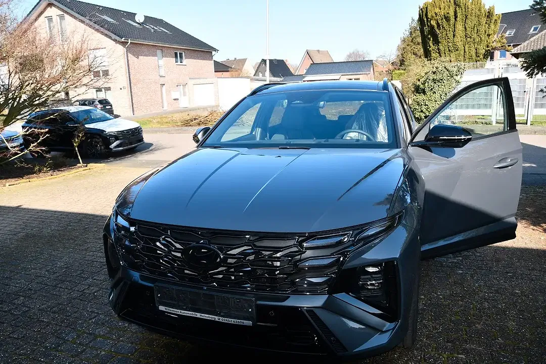 Hyundai TUCSON - Thumbnail 3