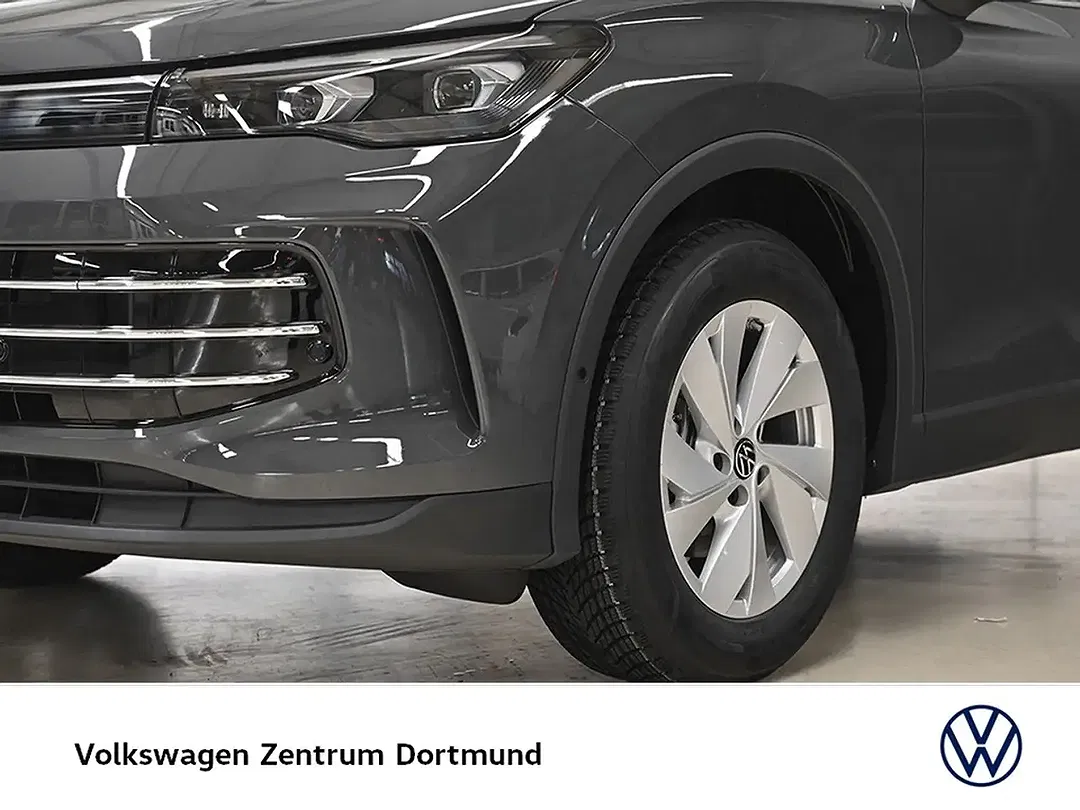 Volkswagen Tiguan - Thumbnail 6