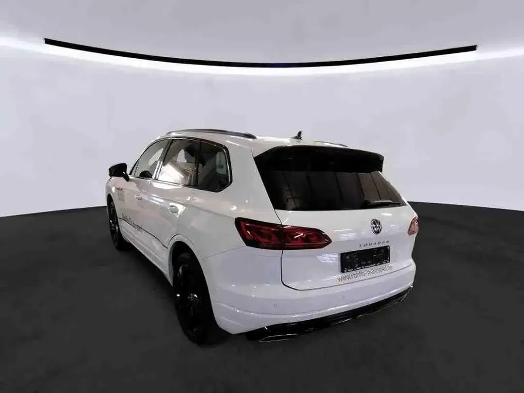 Volkswagen Touareg - Thumbnail 6