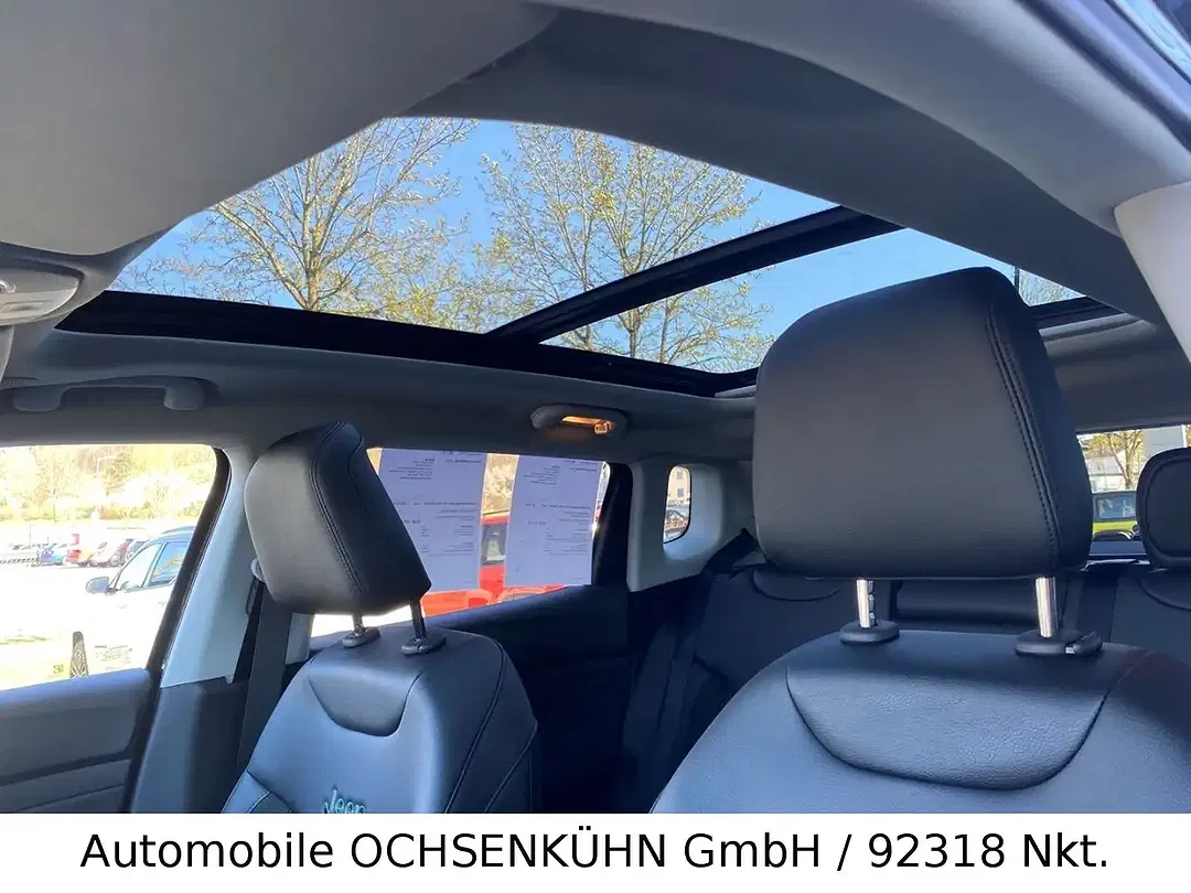 Jeep Compass - Thumbnail 13