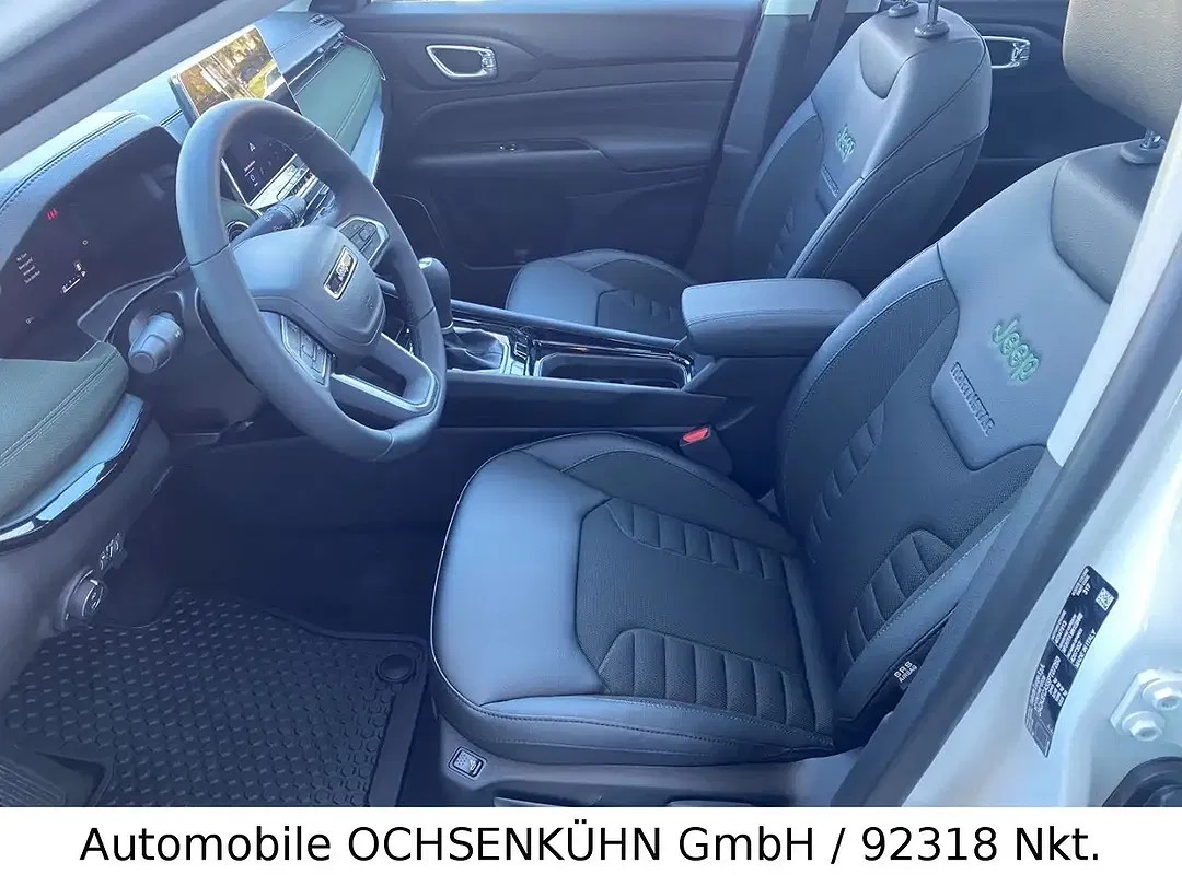 Jeep Compass - Thumbnail 8